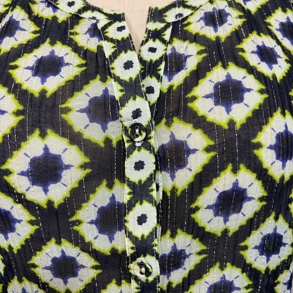 MARIE OLIVER silk blend button down short sleeve blouse with metallic threads - Picture 4 of 12